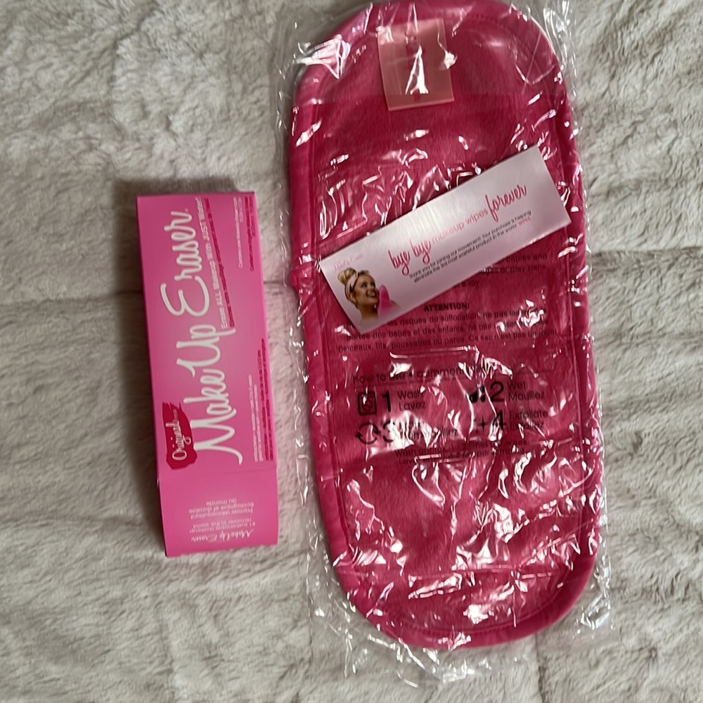 NIB Make up eraser - Picture 6 of 6